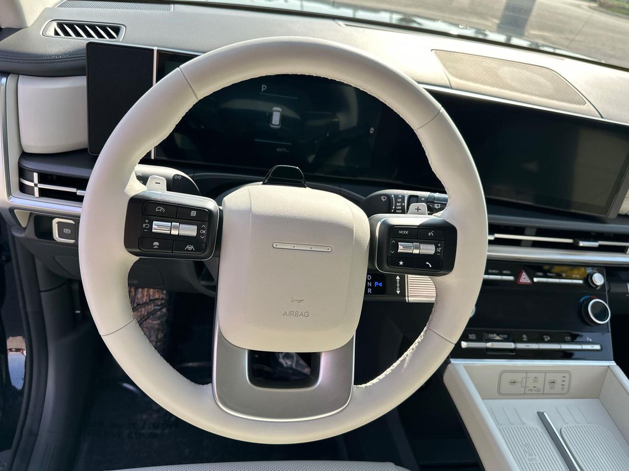 2025 Hyundai Santa Fe SEL photo 12