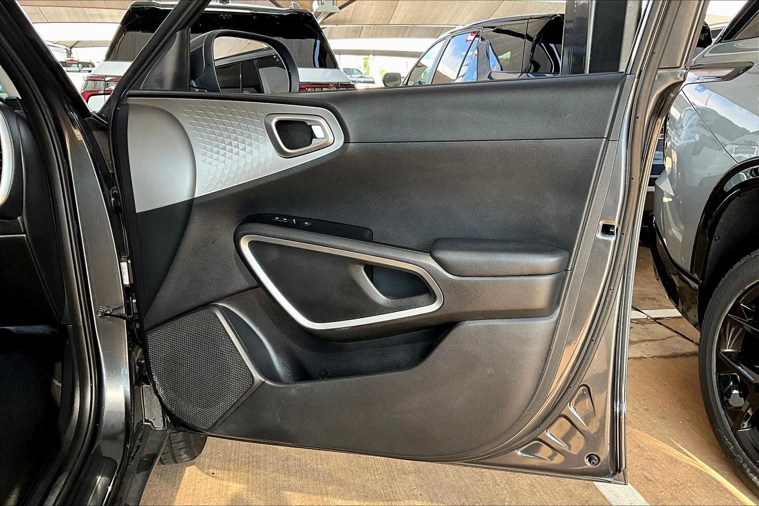 2020 Kia Soul LX photo 17