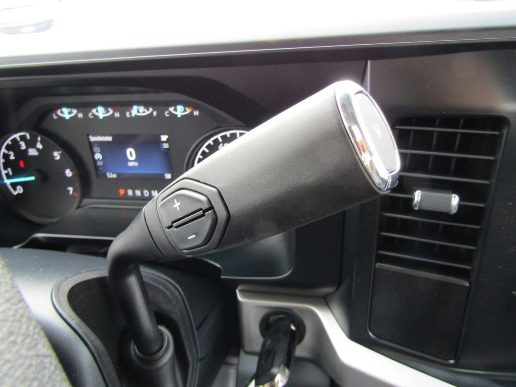 2024 Ford F-250 XL photo 13