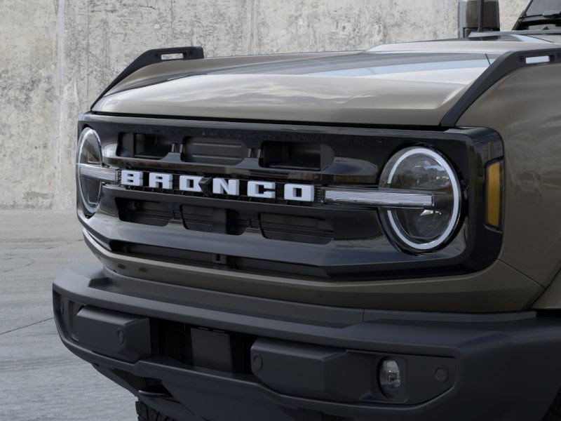 2025 Ford Bronco Outer Banks photo 21