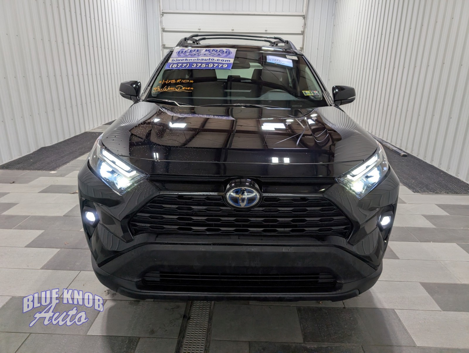 2024 Toyota RAV4 Hybrid photo 4