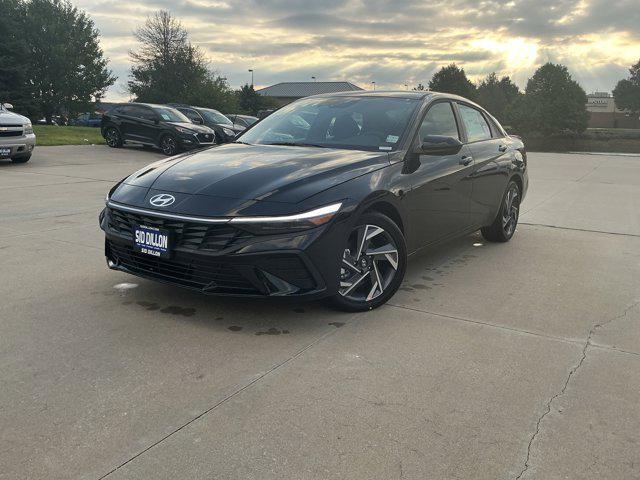 2025 Hyundai Elantra SEL's photo