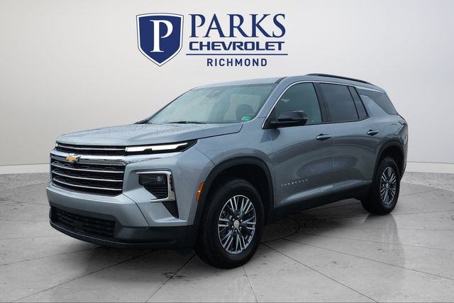 2025 Chevrolet Traverse photo 3