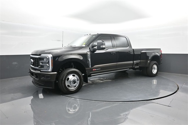 2025 Ford F-350 King Ranch photo 3