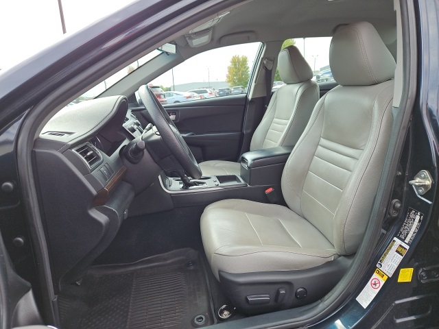 2017 Toyota Camry XLE XSE photo 20