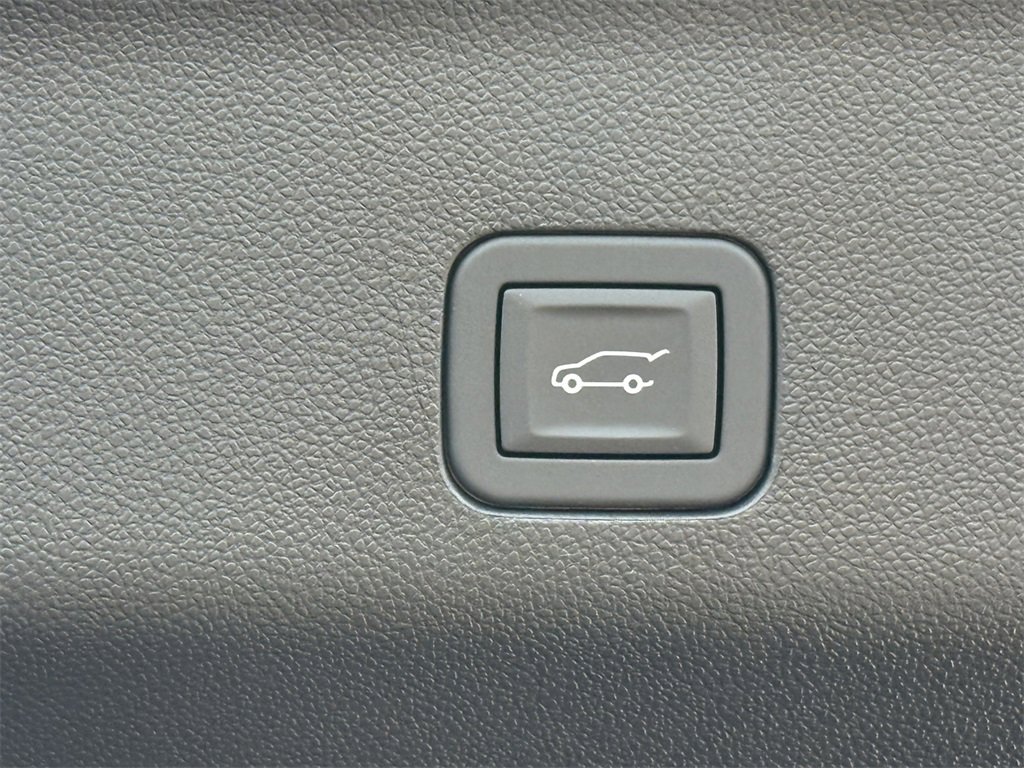2026 GMC YUKON XL - Image 34