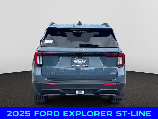 2025 Ford Explorer ST-Line photo 4