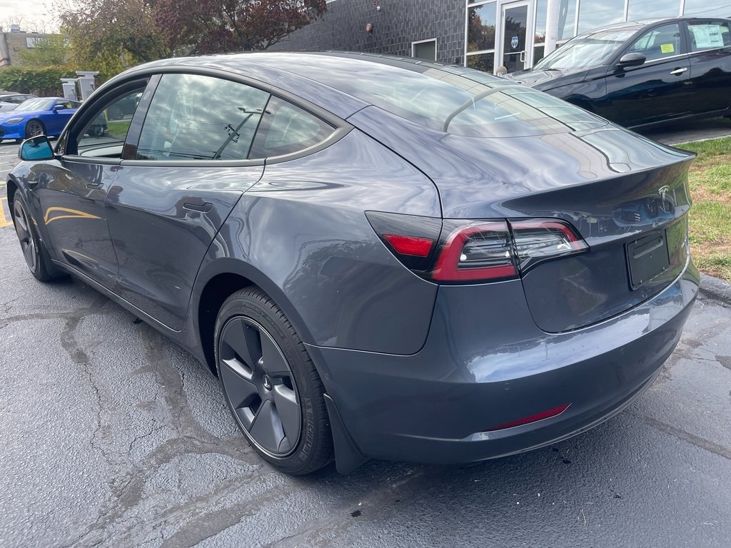2022 Tesla Model 3 Long Range photo 3