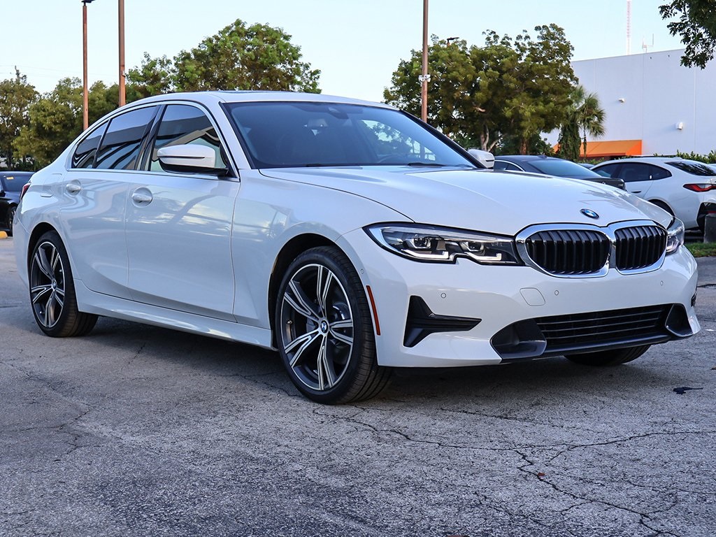 2022 Bmw 330i photo 2