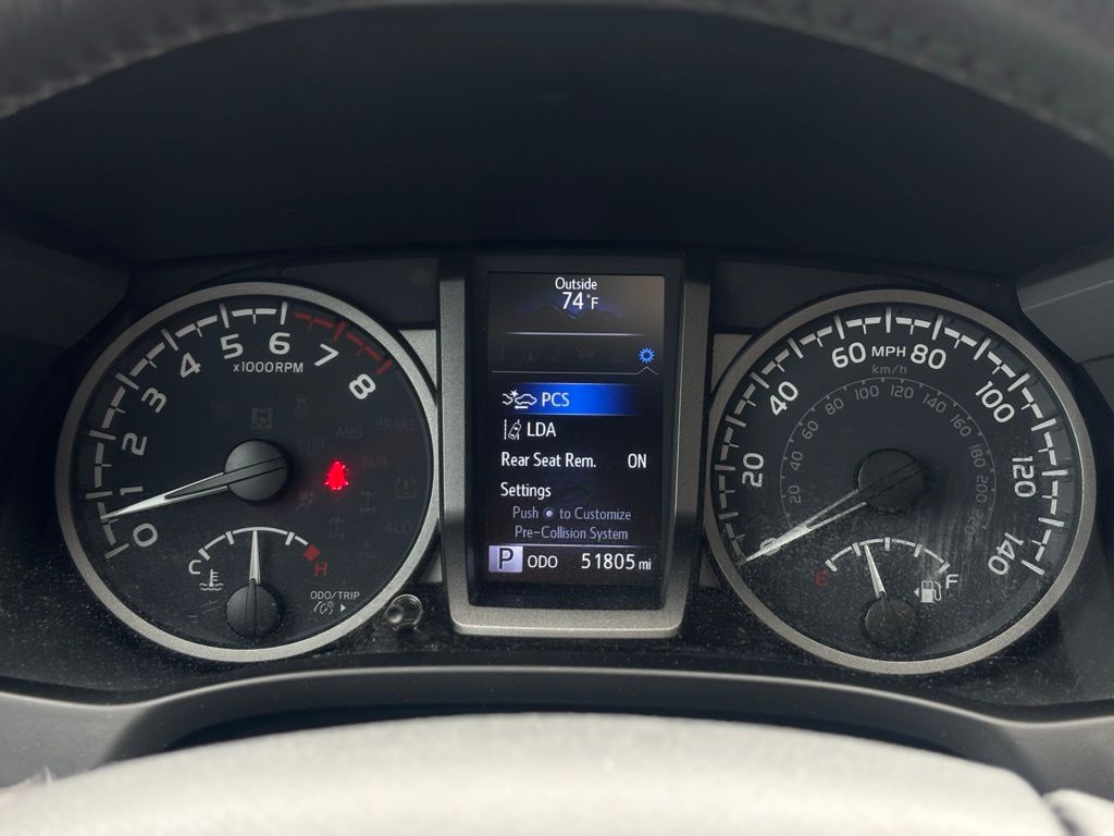 2023 Toyota Tacoma TRD Off-Road photo 21