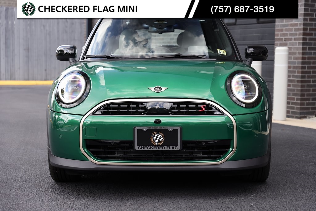 2025 Mini Cooper S Iconic photo 14