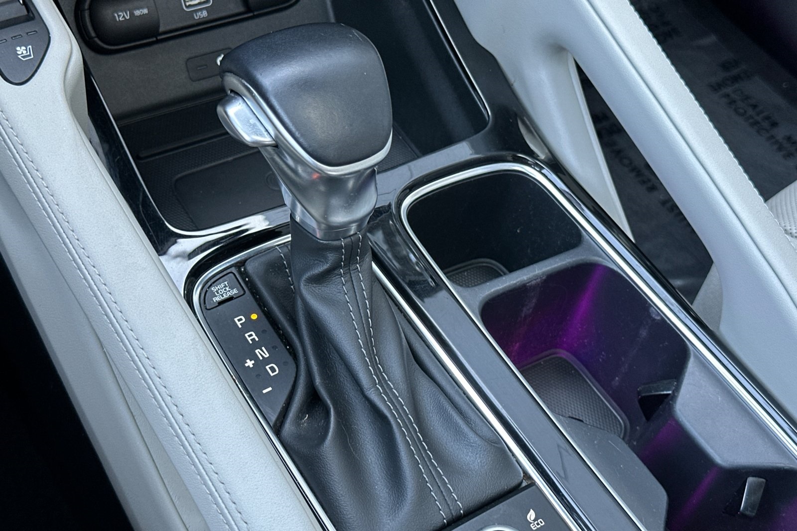 2022 Kia Telluride EX photo 25