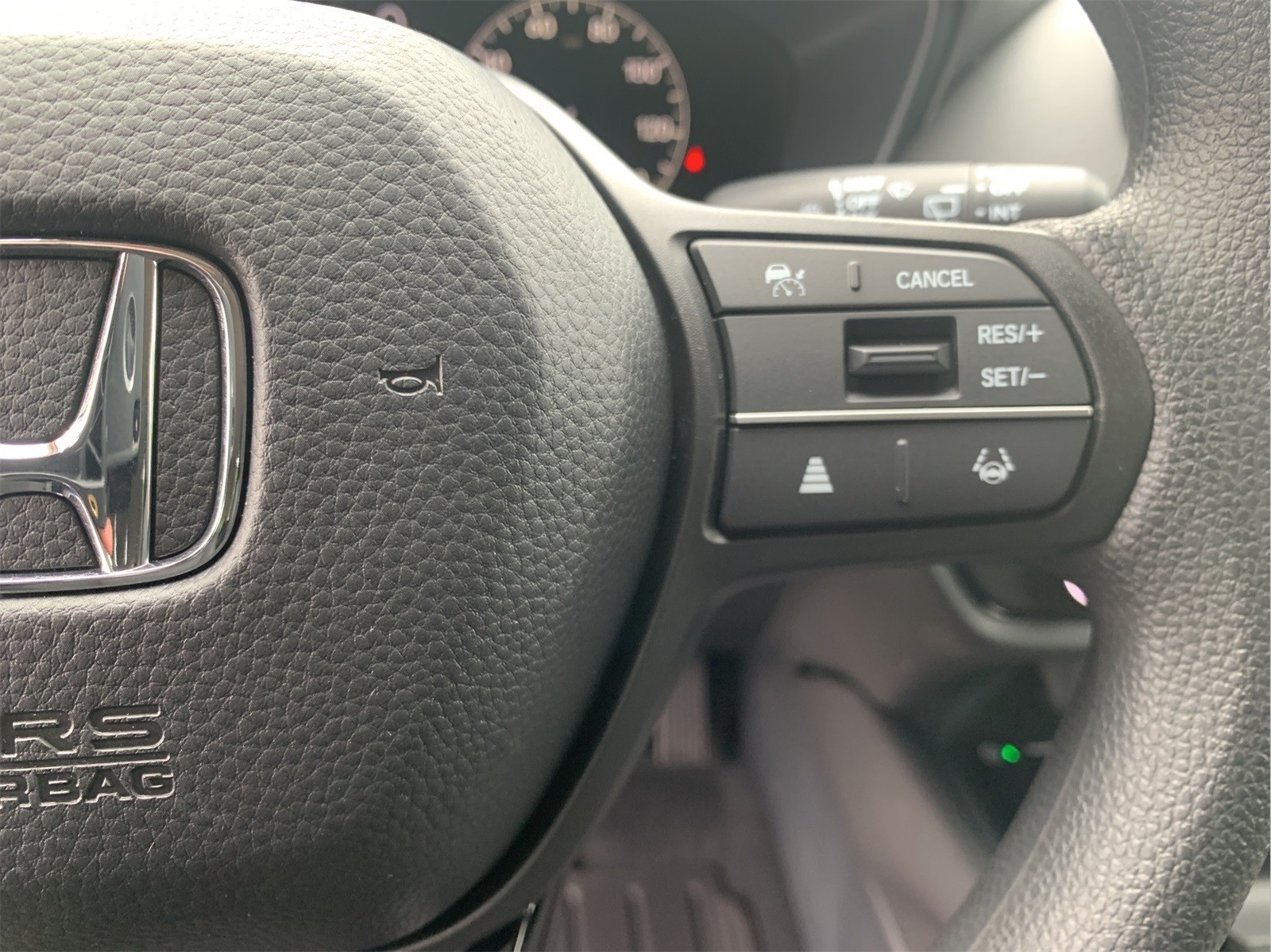 2026 Honda HR-V LX photo 8