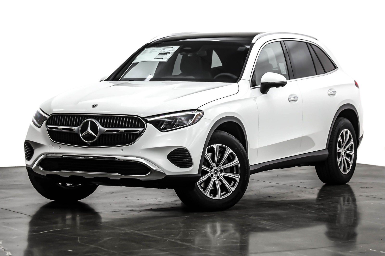 2026 Mercedes-Benz GLC Base's photo