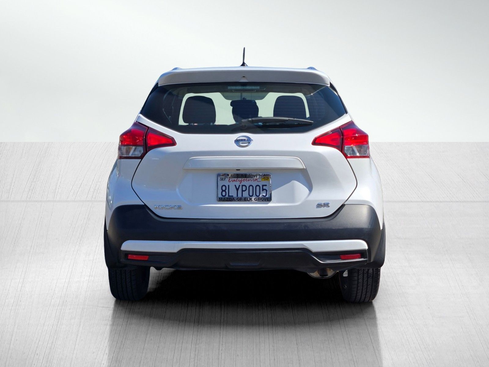 2019 Nissan Kicks SR photo 4