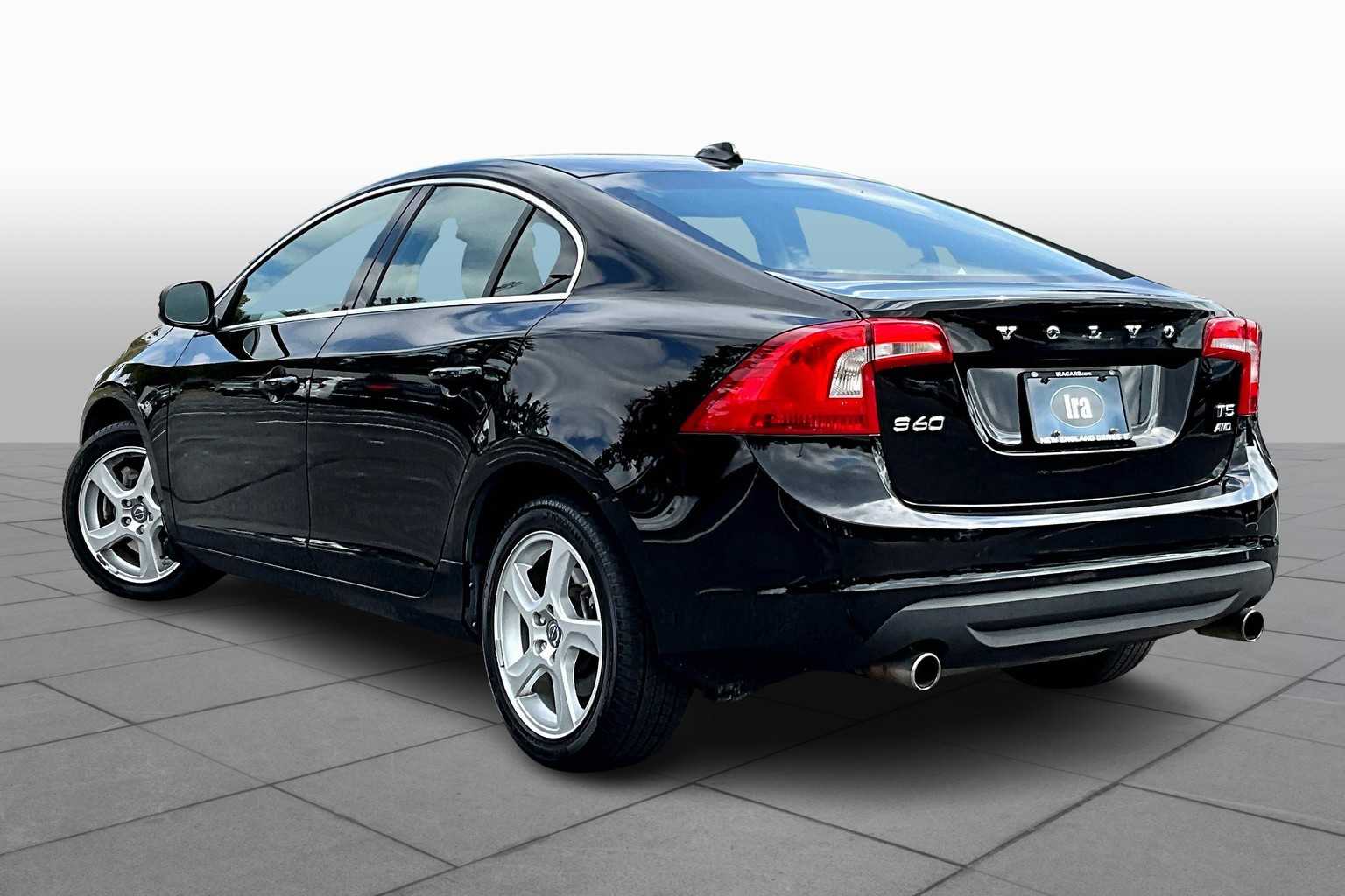 2013 Volvo S60 T5 Premier photo 10