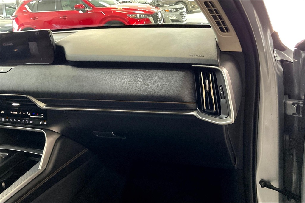 2024 MAZDA CX-90 - Image 15