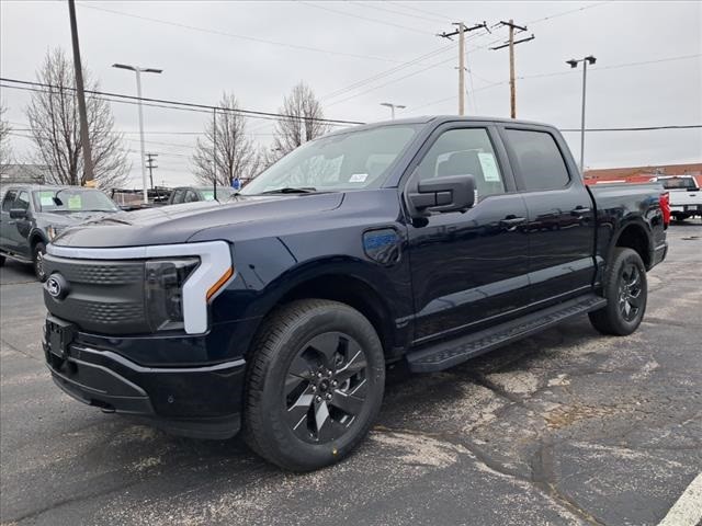 2025 Ford F-150 Lightning Flash's photo