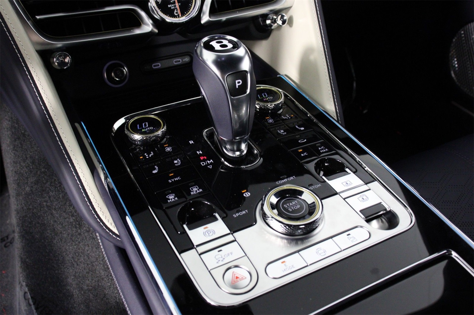 2025 Bentley Flying Spur Speed photo 9