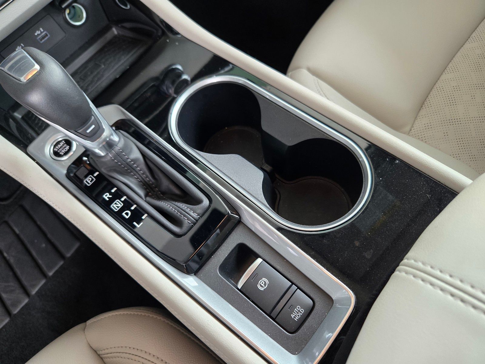 2024 Nissan Altima 2.5 SL photo 15