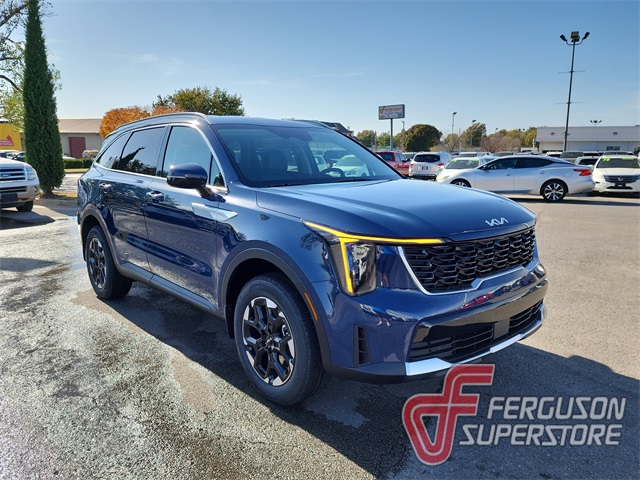 2026 Kia Sorento S's photo