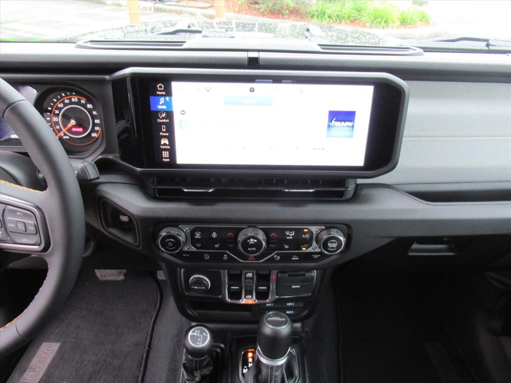 2024 Jeep Gladiator Sport S photo 21