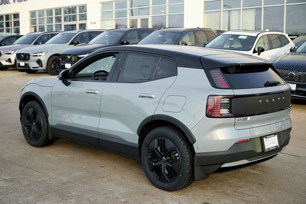 2026 VOLVO EX30 CC - Image 6