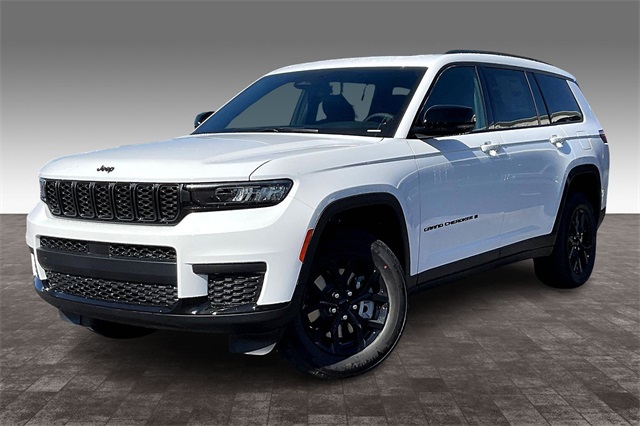 2025 Jeep Grand Cherokee L Altitude's photo