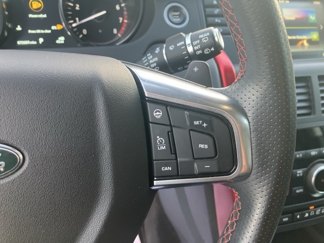 2019 Land Rover Discovery Sport HSE photo 25