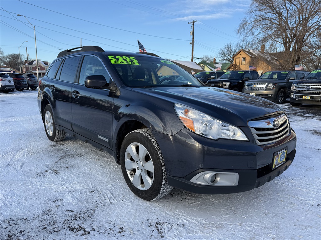 2012 Subaru Outback Premium's photo