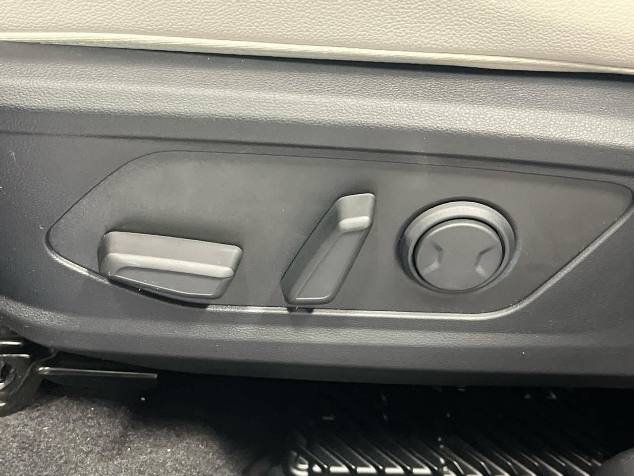 2025 Hyundai Tucson Limited photo 38
