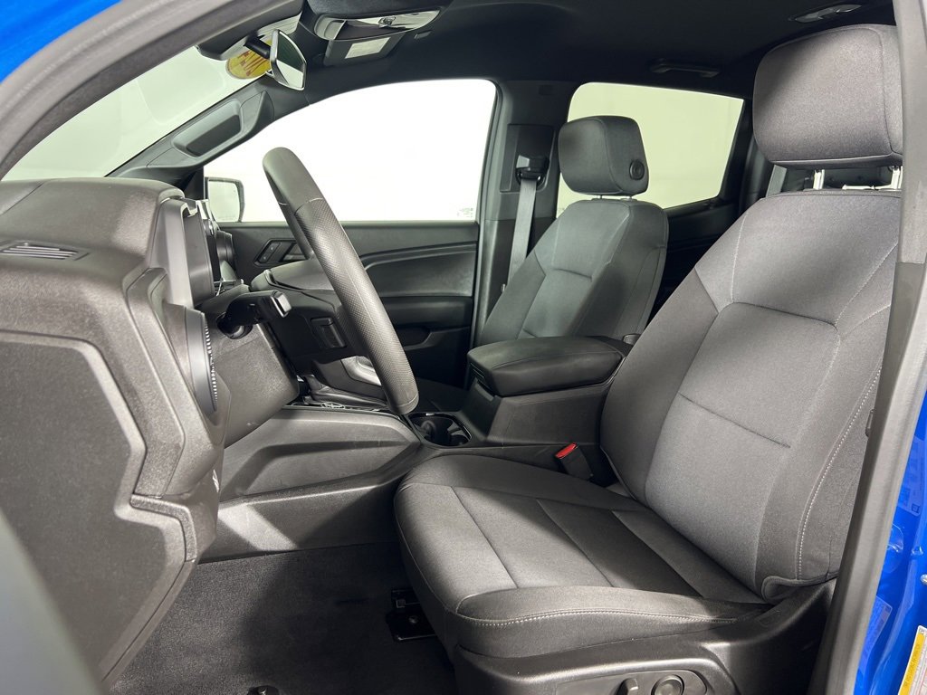 2024 Chevrolet Colorado Trail Boss photo 3