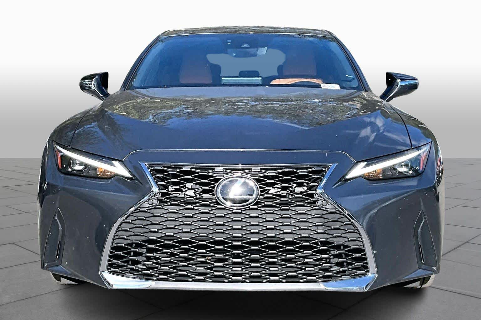 2024 Lexus IS 300 photo 3