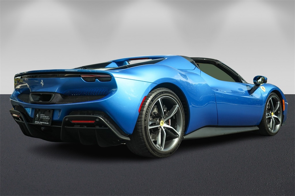 2024 Ferrari 296 GTS photo 3