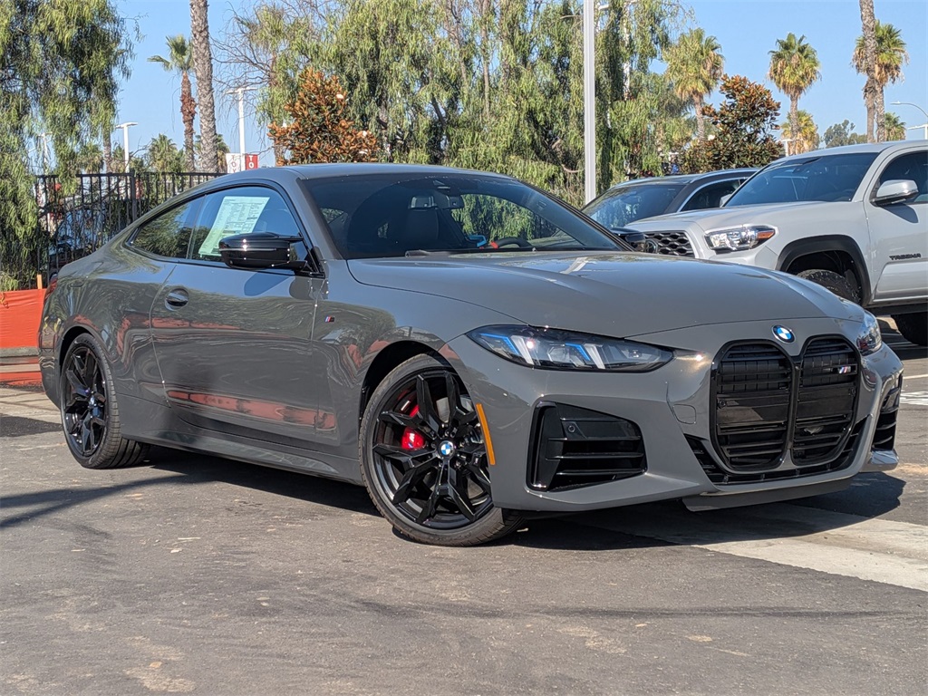 2026 BMW 4 Series M440i's photo