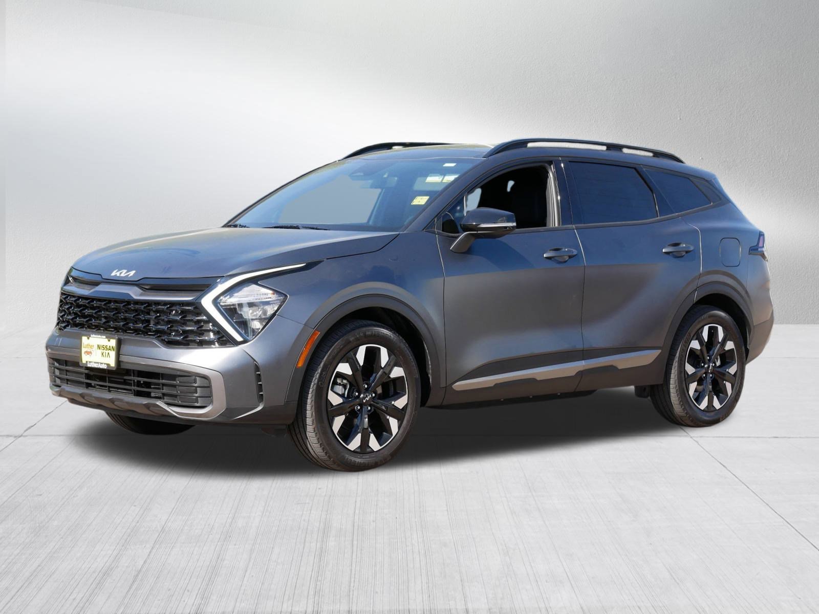 2023 Kia Sportage Plug-In Hybrid X-Line photo 3