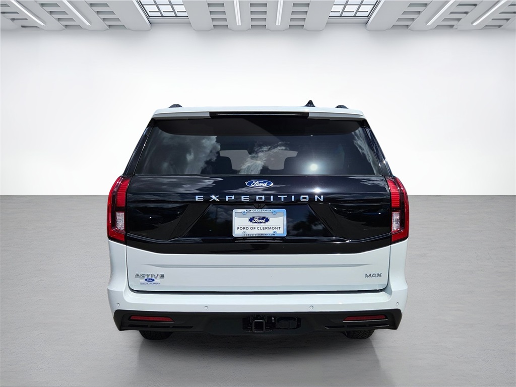 2025 Ford Expedition MAX EL photo 3