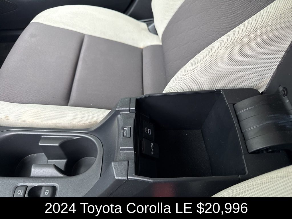 2024 Toyota Corolla LE photo 26
