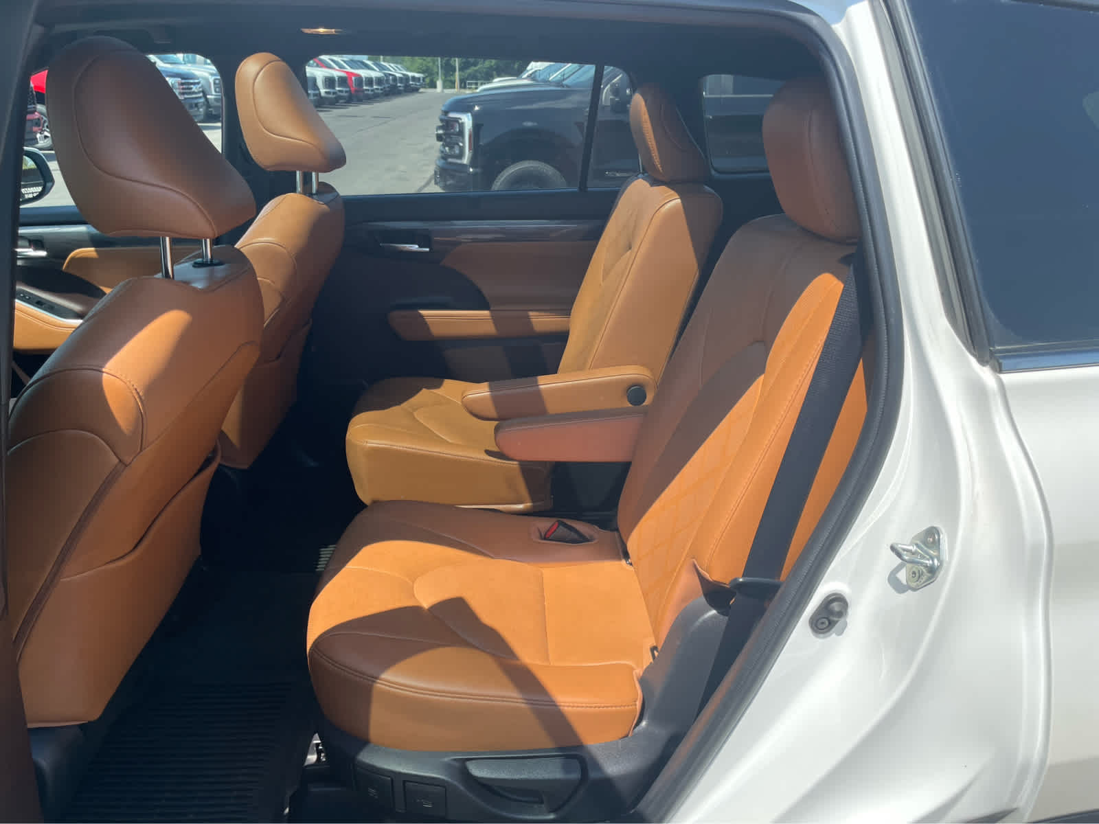 2021 Toyota Highlander Platinum photo 29