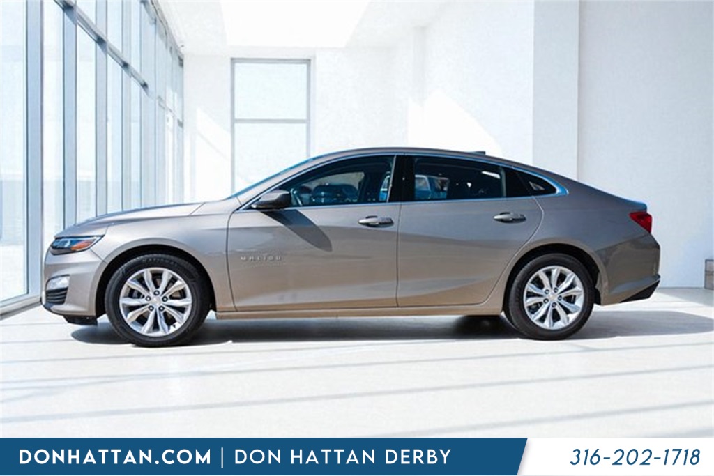 2023 Chevrolet Malibu 1LT photo 2