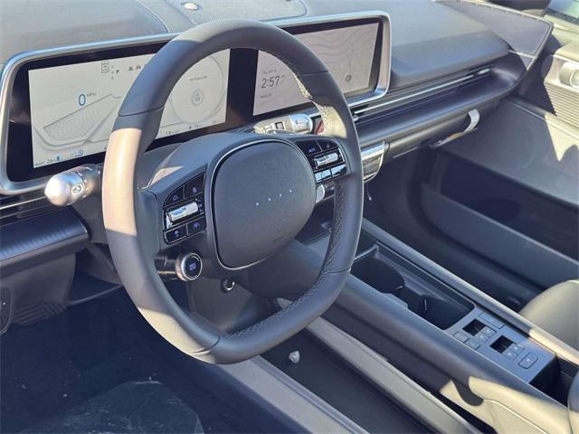 2025 Hyundai Ioniq 6 SEL photo 2