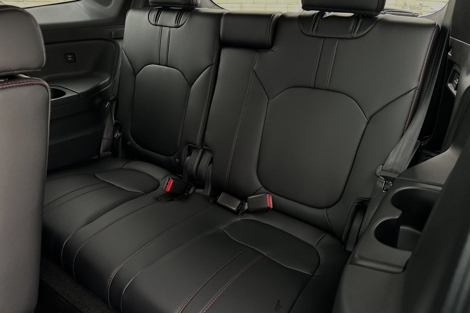 2025 Honda Pilot Black Edition photo 16