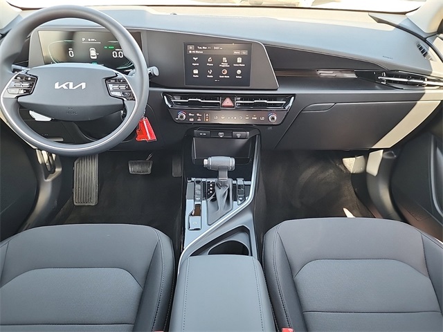 2025 Kia Niro LX photo 18