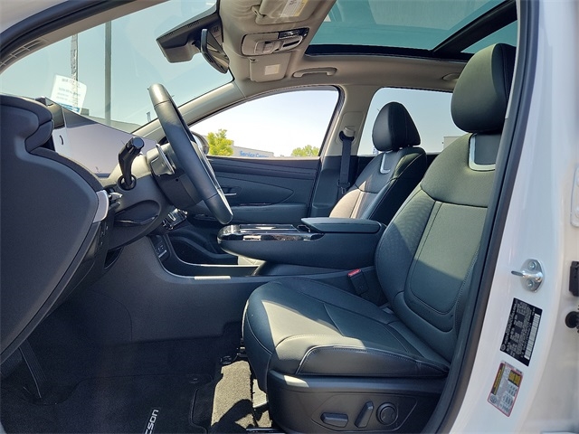 2025 Hyundai Tucson Limited photo 13