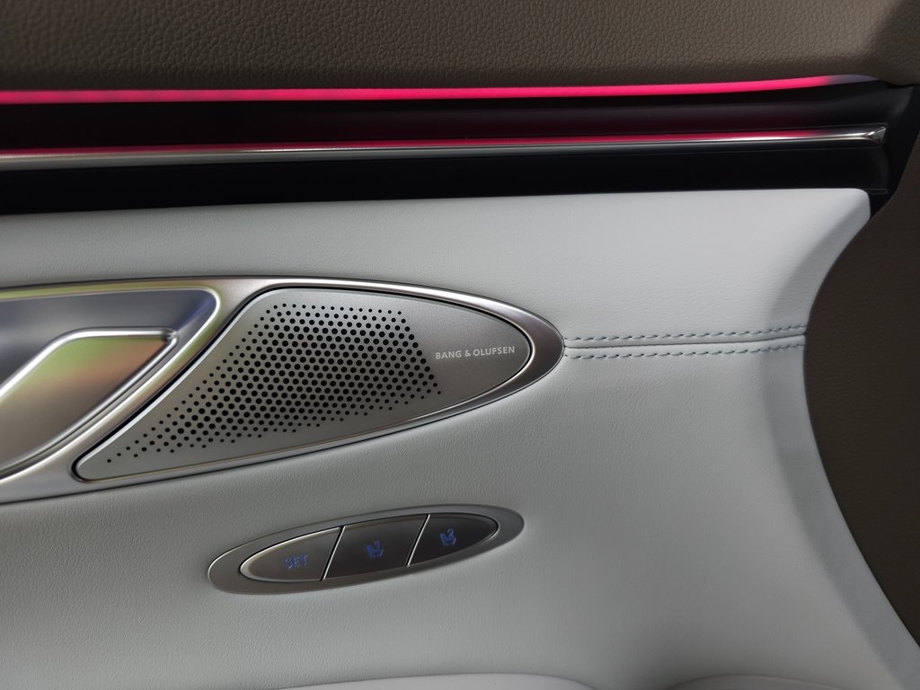 2026 Genesis GV70 2.5T Advanced photo 10