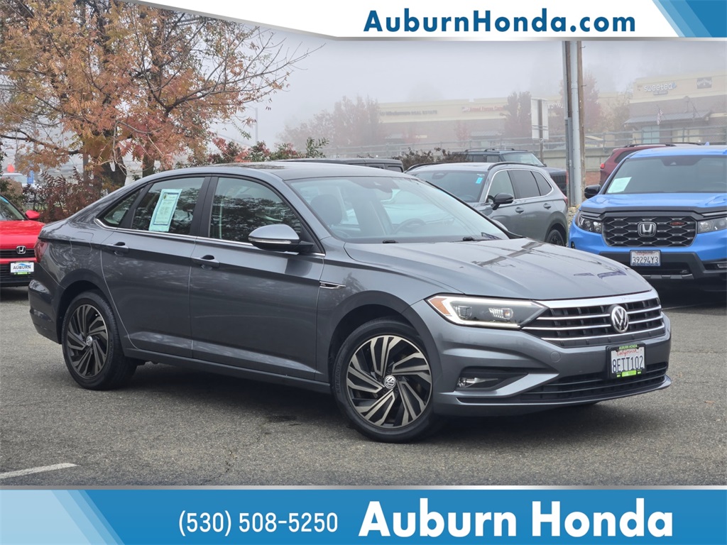2019 Volkswagen Jetta SEL Premium's photo