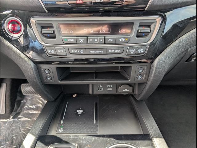 2025 Honda Ridgeline Black Edition photo 10