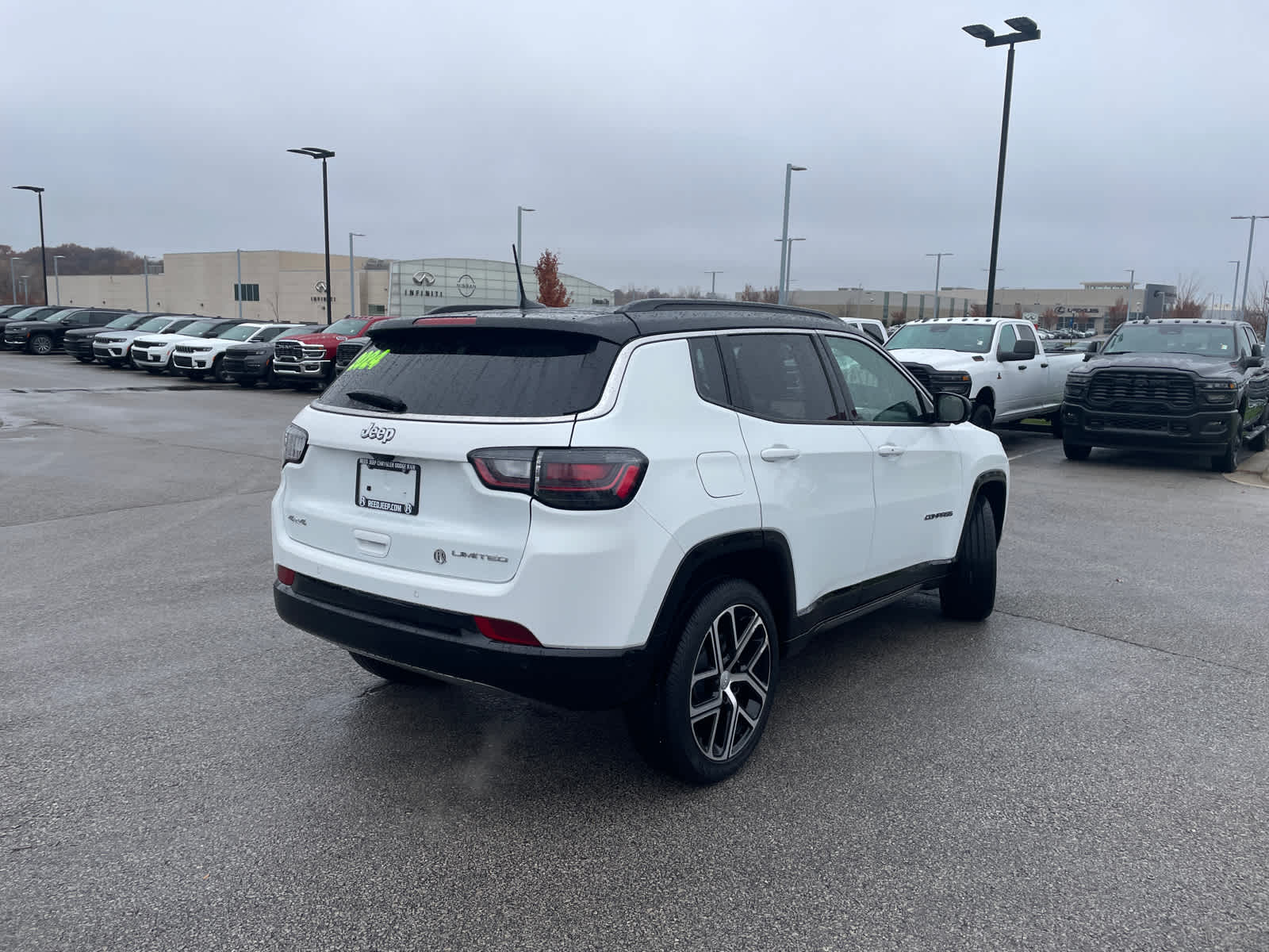2024 Jeep Compass Limited photo 4