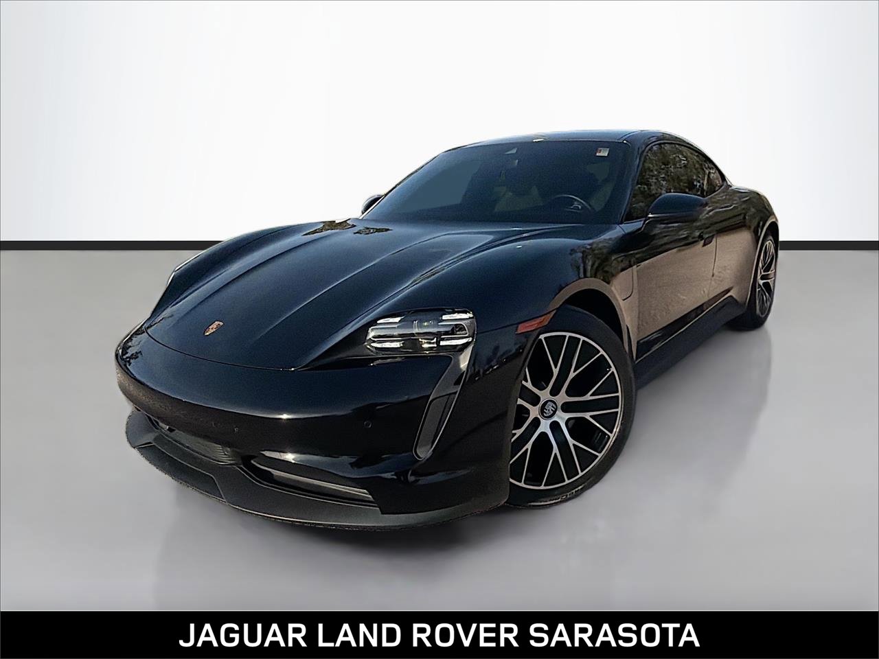 2021 Porsche Taycan Base's photo