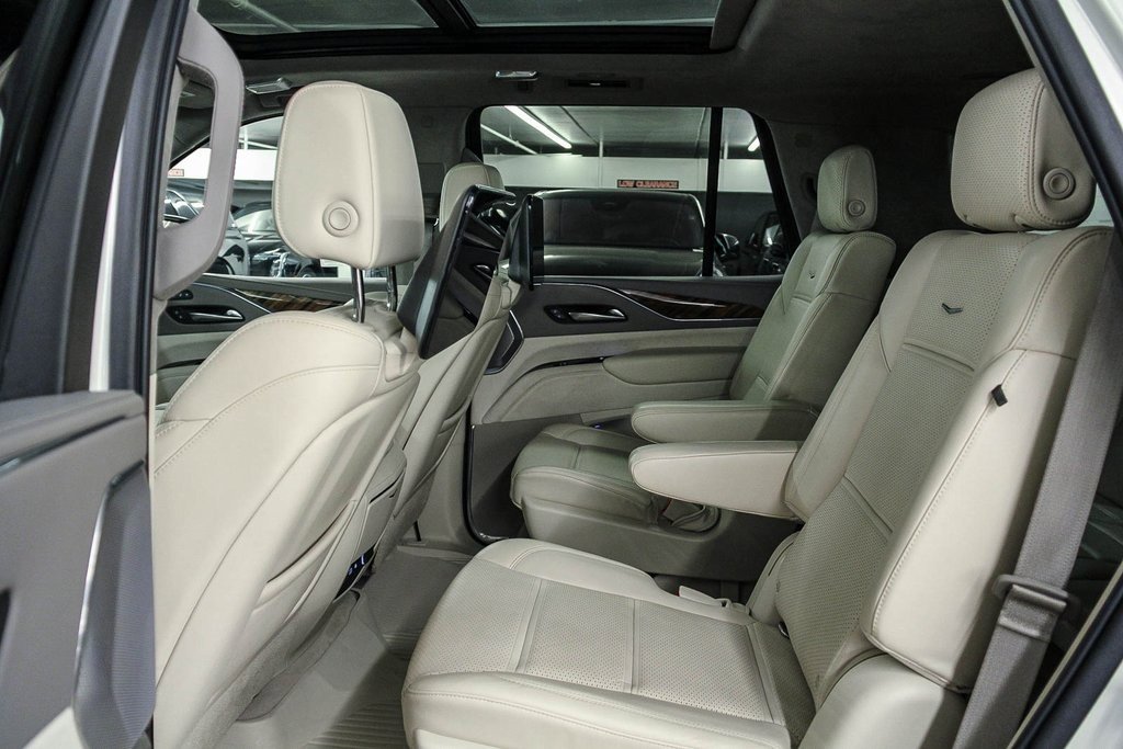 2021 Cadillac Escalade Premium Luxury Platinum photo 17